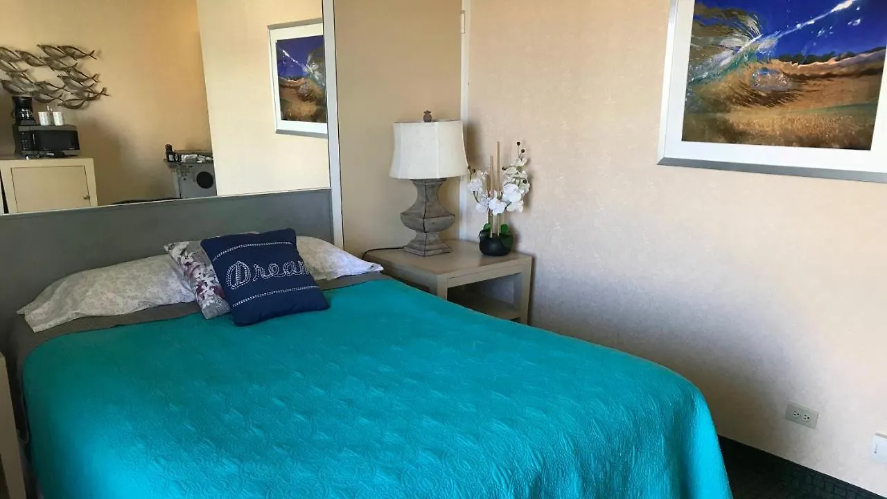 Aloha Surf Condo 1412 Honolulu Aparthotel