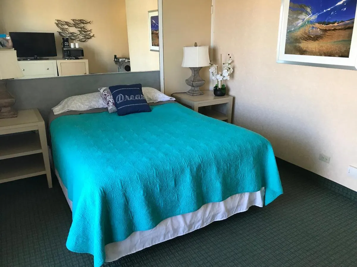 Aloha Surf Condo 1412 ホノルル 0*,